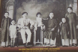 Có một bộ sưu tập cổ vật đồ sộ như thế