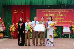 Trường Phổ thông Dân tộc Bán trú THCS Thanh Xuân nỗ lực vượt khó đạt chuẩn Quốc gia