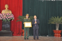 Tiếp tục thực hiện tốt công tác quốc phòng - an ninh