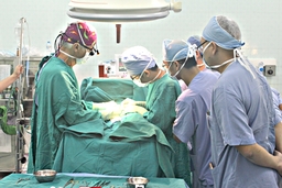 “Bụt” của những em bé bị dị tật bẩm sinh