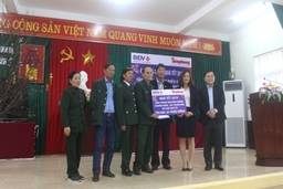 Báo Tiền Phong tặng quà Tết cho thương, bệnh binh và đối tượng bảo trợ xã hội Thanh Hóa