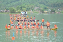 Sôi nổi giải đua thuyền huyện Bá Thước lần thứ III năm 2019