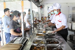Đảm bảo an toàn thực phẩm tại các bếp ăn tập thể trong doanh nghiệp
