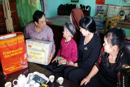 Huyện Triệu Sơn chăm lo tết cho các gia đình chính sách, người có công