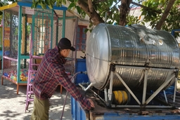 Khát nước sạch giữa ngày nắng hạn