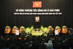 Lễ viếng nguyên Tổng Bí thư Lê Khả Phiêu tại Thanh Hóa: Trang nghiêm, xúc động…