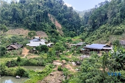 Chờ ngày mới ở những bản đồng bào Mông