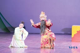 Nghệ thuật truyền thống - “Mờ tỏ” ánh đèn: Tìm lại chỗ đứng