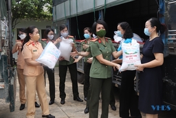 Mang yêu thương tiếp sức cho phụ nữ tỉnh Bình Dương vượt qua  đại dịch