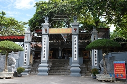 Linh thiêng Đền Đề Lĩnh nơi cửa biển Sầm Sơn
