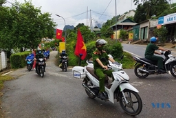 Công an huyện Quan Sơn siết chặt khu vực biên giới, ngăn ngừa nhập cảnh trái phép trong phòng, chống dịch COVID-19