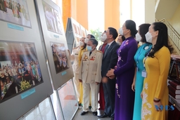 Triển lãm ảnh “Phụ nữ Thanh Hóa phát huy truyền thống - vững bước tương lai” đem đến cái nhìn toàn cảnh về phụ nữ Thanh Hóa