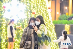 TP Thanh Hóa lung linh ánh đèn đón Giáng sinh