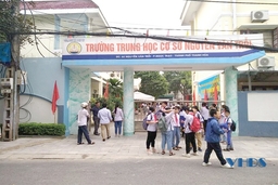 Làm gì khi con là nạn nhân của bạo lực