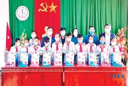 Tiếp thêm nguồn sáng từ mô hình “Đèn học cho em”