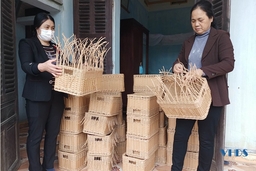 Đan mây xiên cói xuất khẩu mang lại thu nhập ổn định cho người dân xã Thiệu Giang
