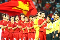Sự phi thường và ngôi vô địch lịch sử