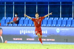 Màn chạy đà hoàn hảo và những kỷ lục mới dành cho U23 Việt Nam