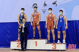 Ngày thi đấu đầu tiên Giải Vô địch các CLB vật cổ điển, vật tự do quốc gia năm 2022: Thanh Hóa xếp thứ ba nội dung vật tự do nam