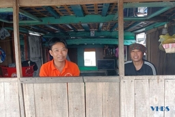 Người dân vạn chài háo hức chờ ngày “lên bờ”