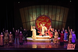 Vở diễn “Hoàng đế Lê Đại Hành” của Nhà hát Nghệ thuật truyền thống Thanh Hóa tham gia Liên hoan tuồng và dân ca kịch toàn quốc