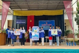 Vượt khó ở những ngôi trường sau sáp nhập