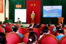 Tập huấn công tác tuyên truyền, vận động người dân hướng dẫn cài đặt, kích hoạt tài khoản định danh điện tử.