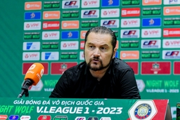 HLV Popov: “Thanh Hóa cần thêm chút may mắn để thắng Nam Định”