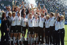 Nhìn lại hai lần vô địch World Cup của Đội tuyển Nữ Đức