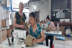 Làng nghề và công nghệ: Cơ hội và thách thức