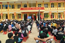 Nâng cao hiểu biết pháp luật cho học sinh vùng biên qua mô hình “Tiết học biên cương”