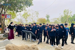 Lượng khách đến Thành nhà Hồ tăng cao so với cùng kỳ