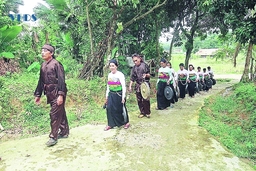 Séc bùa - lời chúc tốt đẹp đầu năm mới của người Mường Thanh Hóa