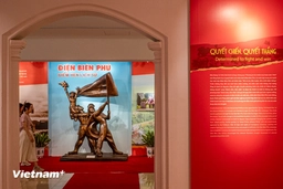 Cận cảnh hơn 300 hiện vật của trận Điện Biên Phủ đang được trưng bày ở Hà Nội