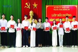 Gieo những “hạt giống đỏ” tuổi 18 cho Ðảng: Nỗ lực “ươm mầm”