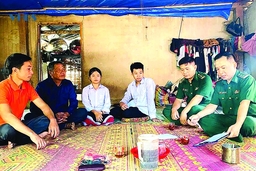 Gắn kết tình thân nơi biên giới
