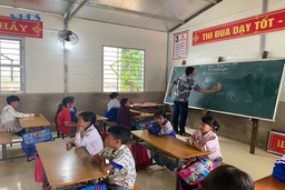 Khát vọng trên đỉnh Pù Mằn
