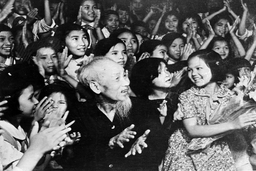 Thiếu nhi với Bác Hồ: Những bài ca sống mãi cùng năm tháng