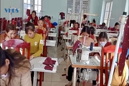 Gắn đào tạo văn hóa với nghề nghiệp