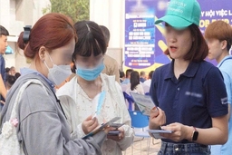 Suýt mất tiền vì “học bổng du học” giả