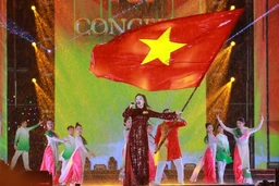 Concert “Việt Nam trong tôi”: Quyên góp 4,2 tỷ đồng cho đồng bào miền Trung