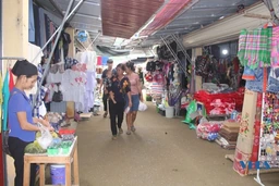 “Độc lạ” những món hàng chợ phiên vùng cao