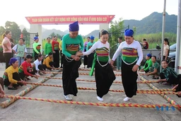 Lên thăm Mường Ai