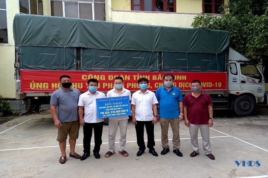 Liên đoàn Lao động tỉnh Bắc Ninh hỗ trợ công nhân, viên chức, lao động tỉnh Thanh Hóa phòng, chống dịch COVID-19