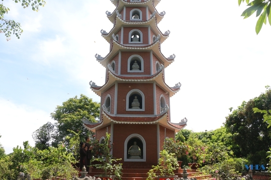Thăm chùa Yên Hoành