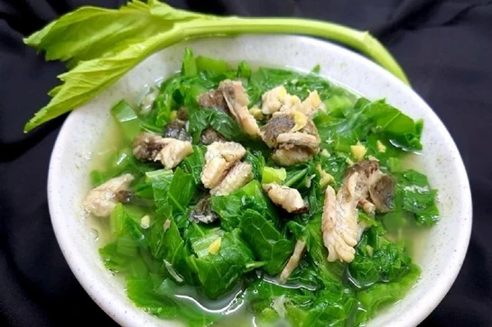 Ngọt thơm cá rô canh cải