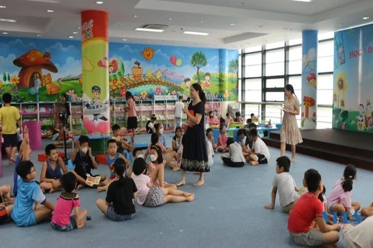 “Trốn” nắng ở thư viện