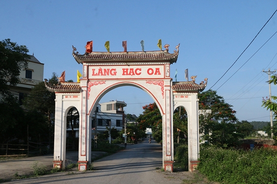 Làng cổ Hạc Oa