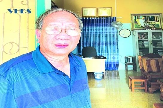 Ông Hoàng khuyến học