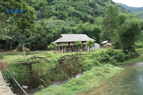 Trên đất mường Khoòng